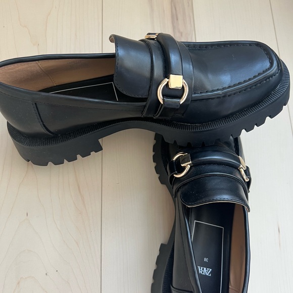 Zara Low Heel Lug Sole Loafers 7.5 - Picture 6 of 6